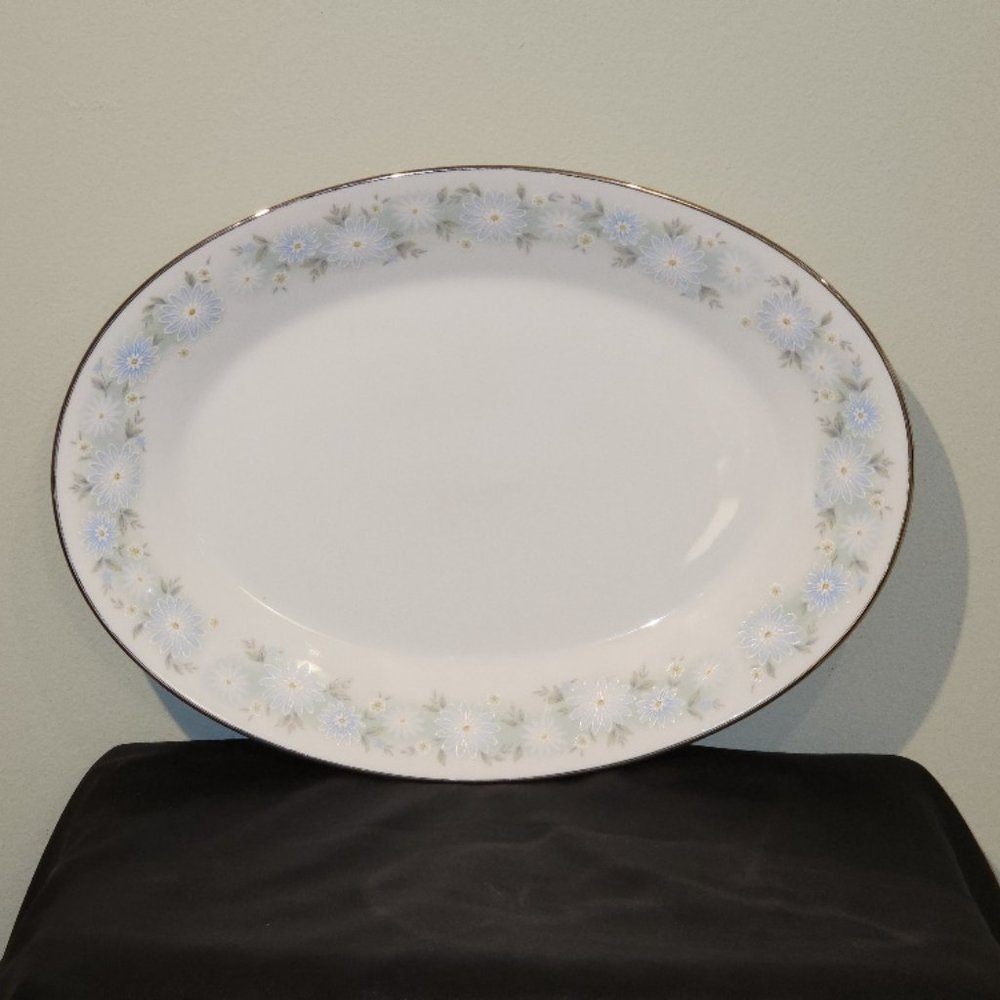 Noritake Blue Charm #6978 Oval Serving Platter